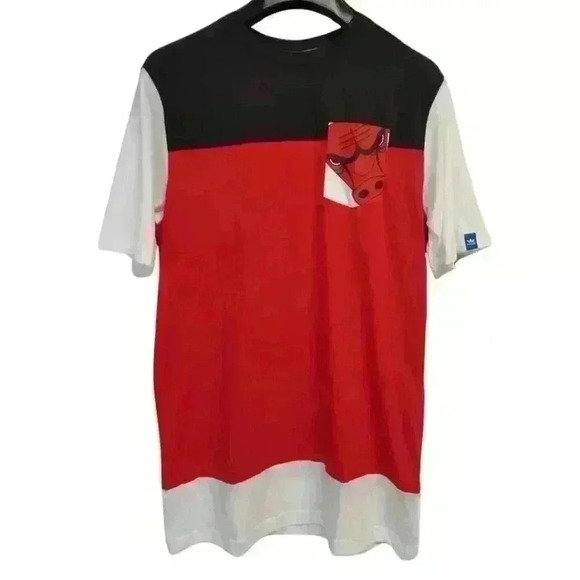 Adidas Originals Hardwood Classics Chicago Bulls SS Shirt Black Red White NWT - Picture 2 of 12